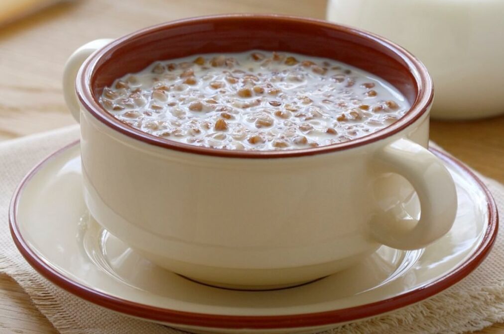 Sarraceno wheat with kefir